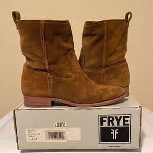 7.5 Frye Suede Boot